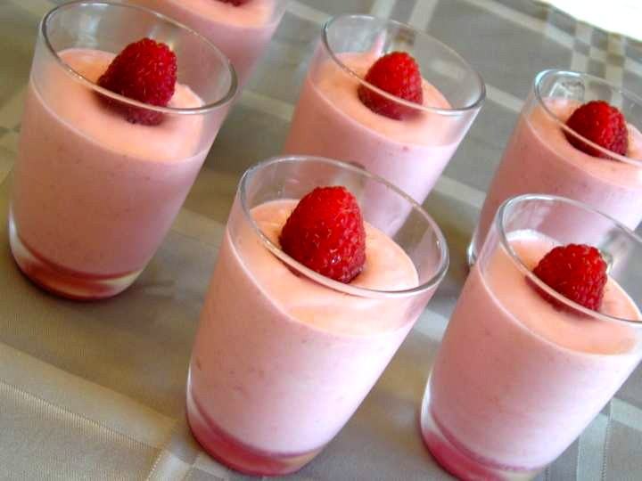 Raspberry cream mousse
